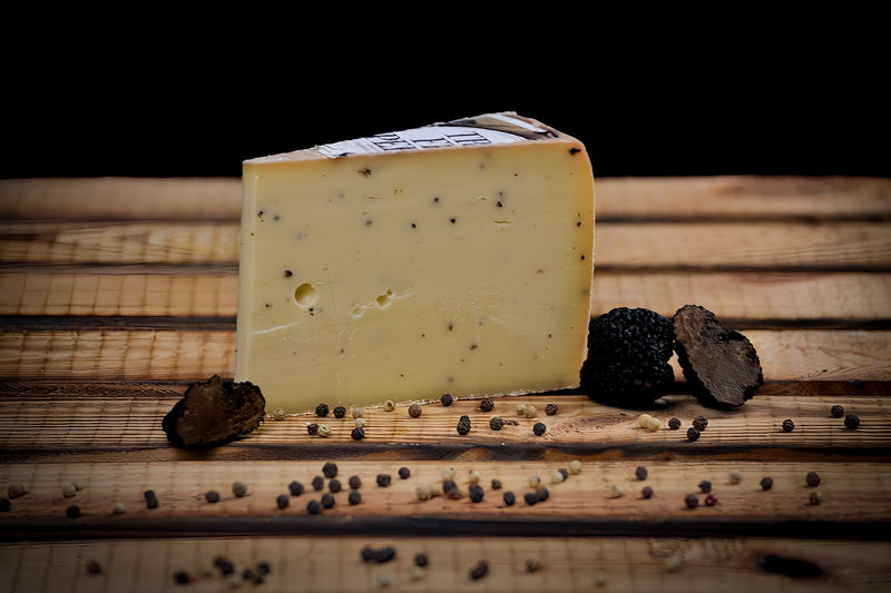 Truffle cheese with black Italian truffle MHD 60 days